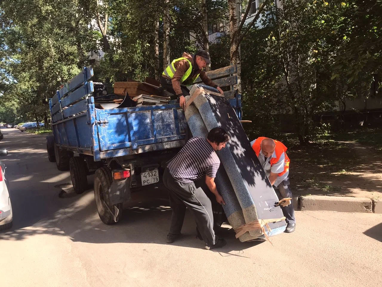 Профессиональный вывоз крупногабаритного мусора в Перми в октябре